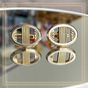 💕Beautiful Vintage Oval Gold & Silver Tone Hickok Cufflinks💕